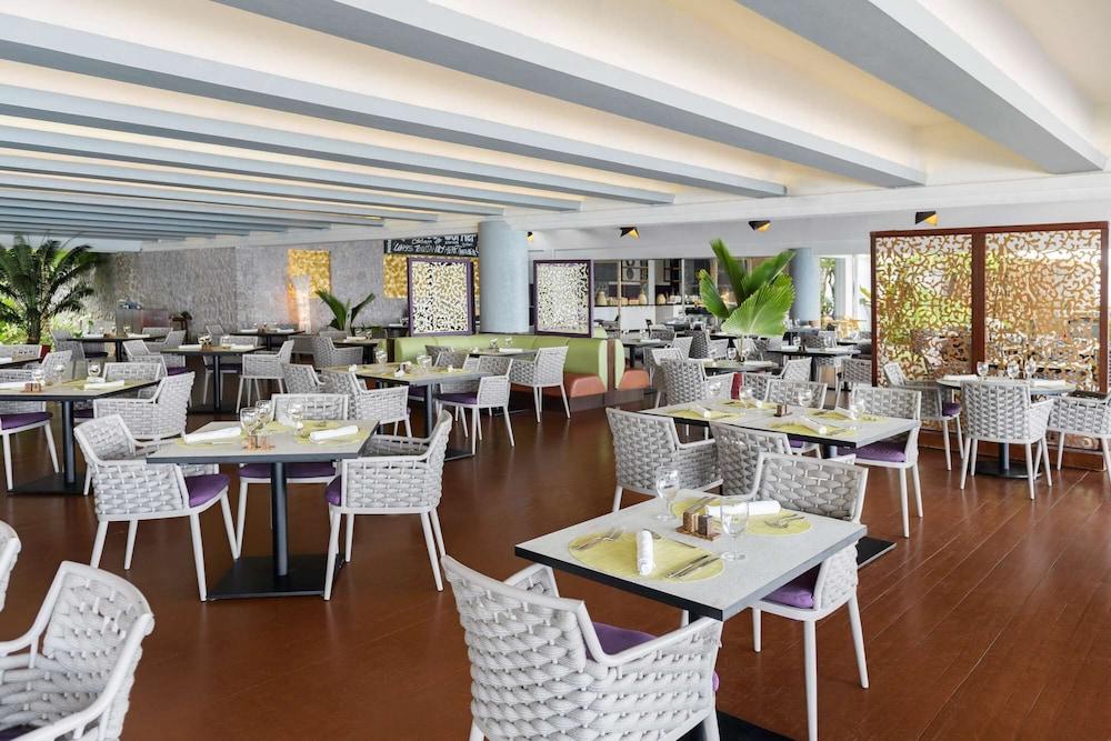 Avani Barbarons Seychelles Resort Grand Anse  Екстер'єр фото